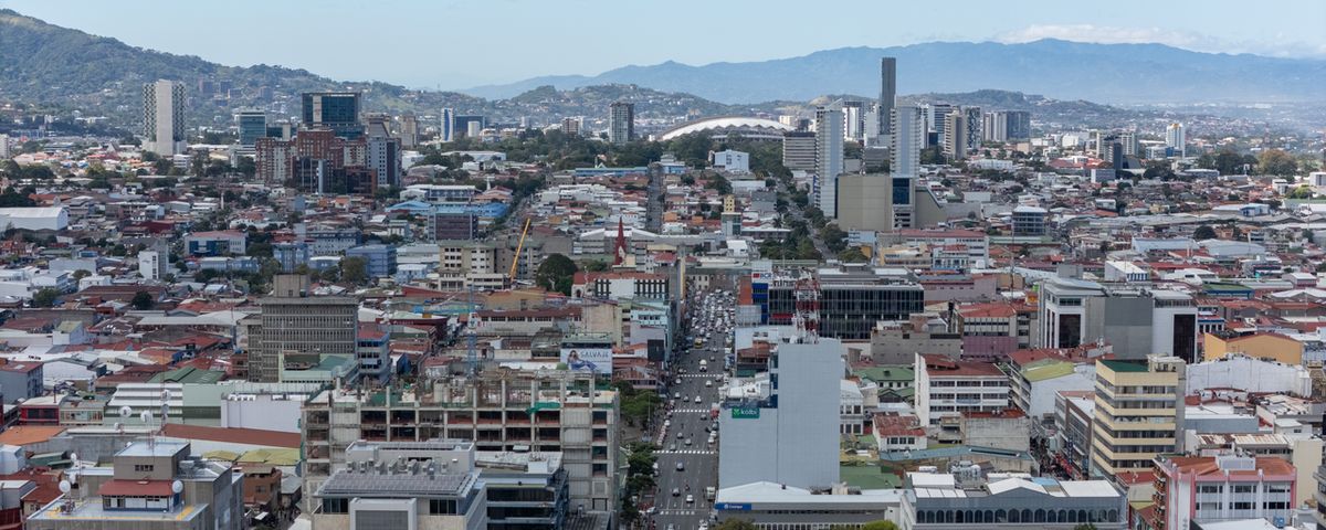 Vista aérea de San José con cielo despejado